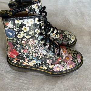 Sold-Floral Dr. Martens Vintage